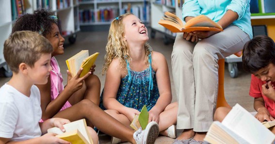 How can students be motivated to read?