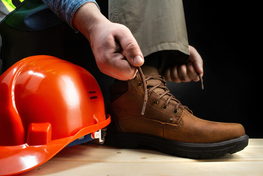 Stay Safe On The Job With Cheap Safety Shoes!