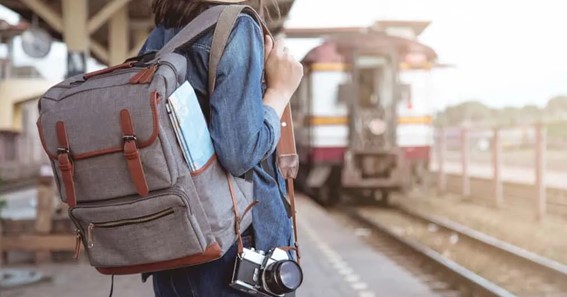 5 Types of Travel easy bags that girls can carry for their big trip