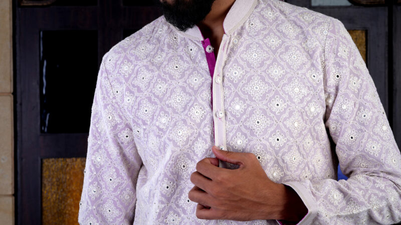 Here’s your go-to guide on how to select the perfect Men’s Kurta as per your body 